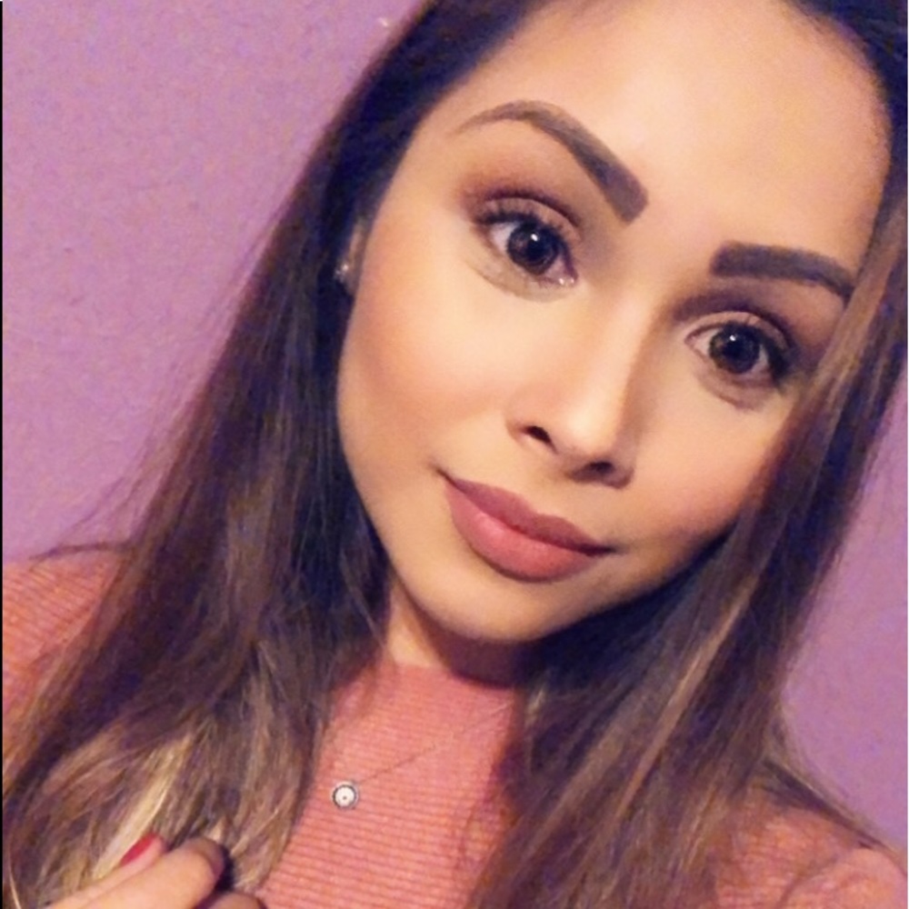 Meet your Posher, Maria